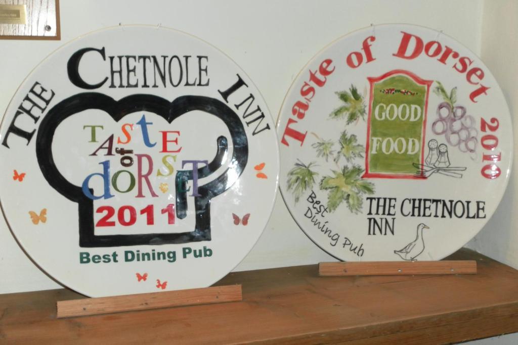 The Chetnole Inn Exteriör bild